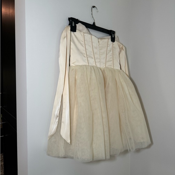 Oh Polly Reine Off Shoulder Tulle Skirt Mini Dress in Ivory - Picture 4 of 8